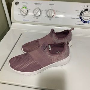 AVIA slip on memory foam shoes